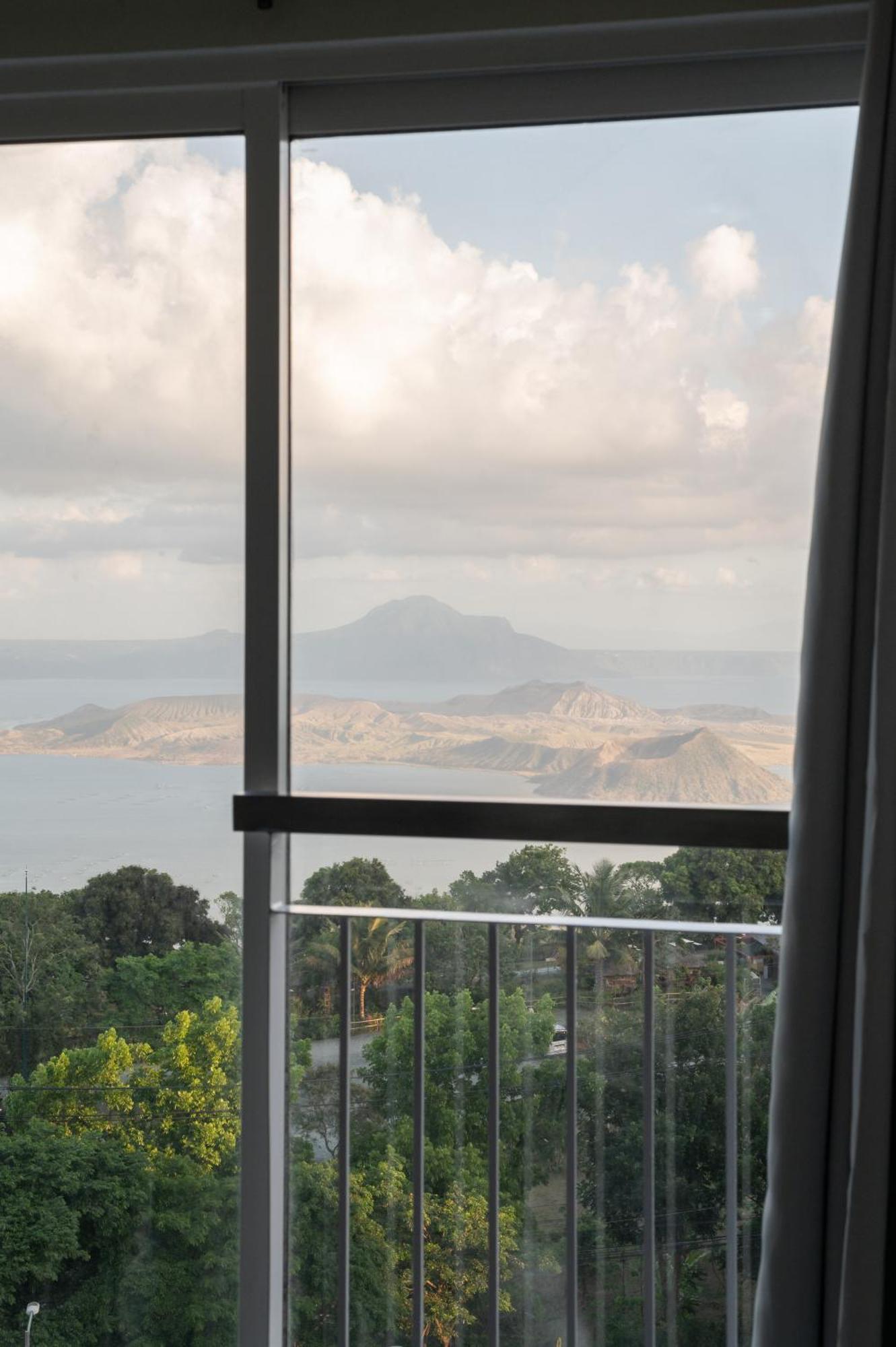 Wind Residence 4 Tagaytay City Екстериор снимка